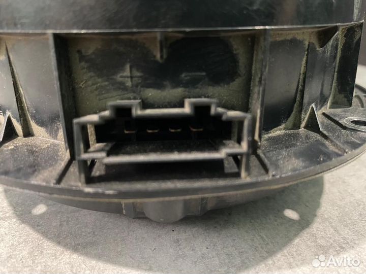 Динамик задний правый VW Polo 5