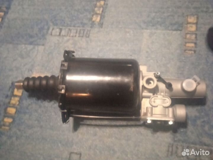 Пневмогидроусилитель