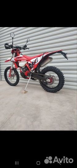 Мотоцикл Regulmoto Holes Holeshot Red Edition