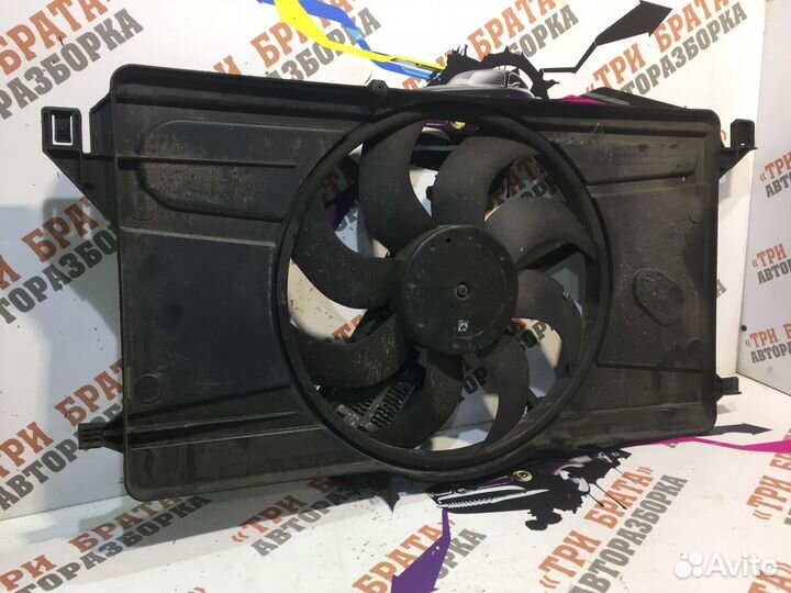 Форд Фокус Вентилятор охлаждения двигателя
