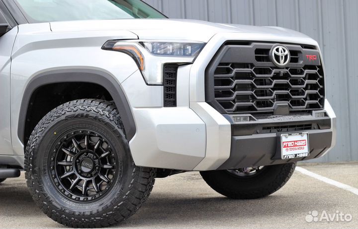 Диски R17 KMC KM547 Toyota Tundra Prado FJ Cruiser