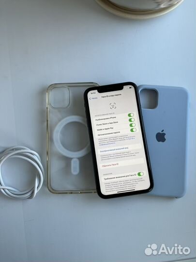 iPhone 11, 64 ГБ