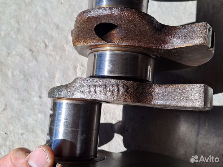 Коленвал m 119 mercedes