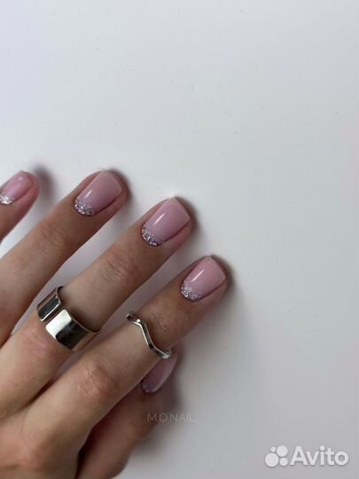 Мастер маникюра и педикюра