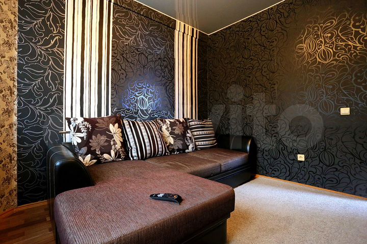 2-к. квартира, 57 м², 2/12 эт.