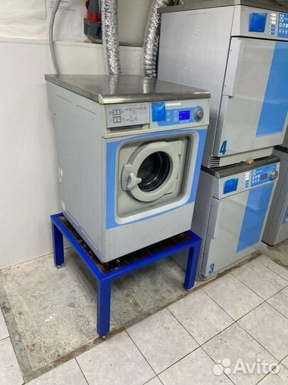 Подстака для профессиональных стиральных машин