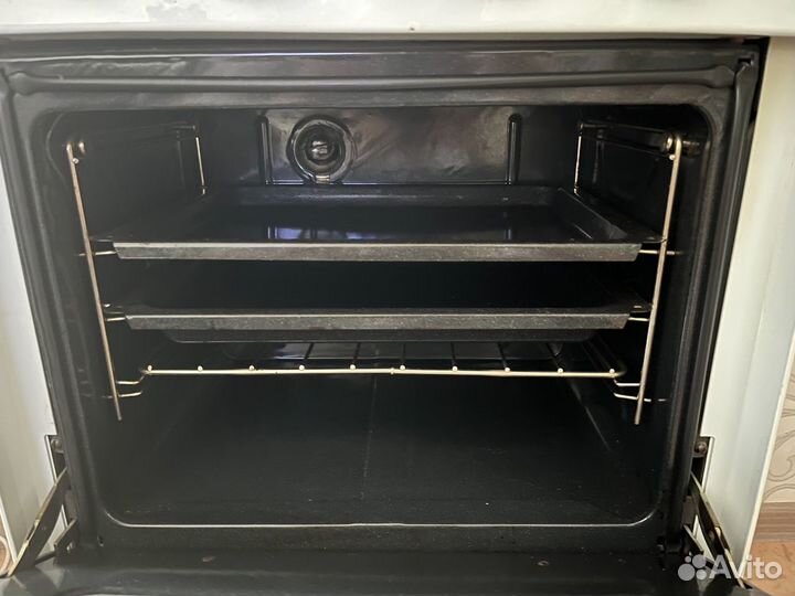 Электроплита с духовкой