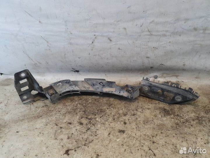 Кронштейн передний Volkswagen Polo седан cfna 2013