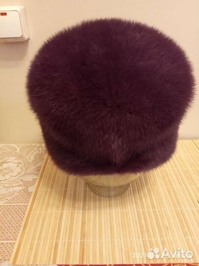 Фиолетовая норковая шапка