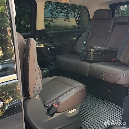 Трансфер. Аренда Мерседес V-class AMG минивэн