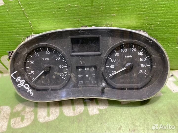 Панель приборов Renault Logan