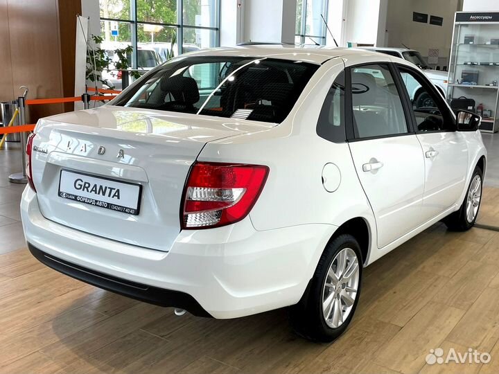 LADA Granta 1.6 МТ, 2023