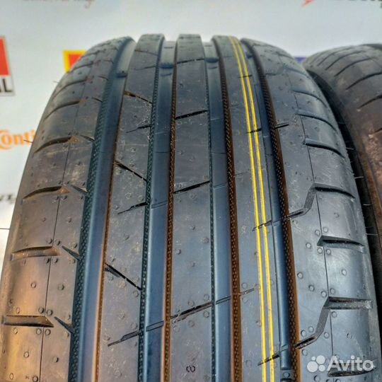 Nokian Tyres Hakka Black 2 205/50 R17 93W