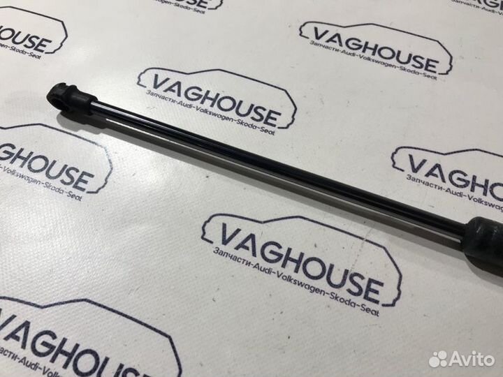 Амортизатор багажника Volkswagen Polo 2014