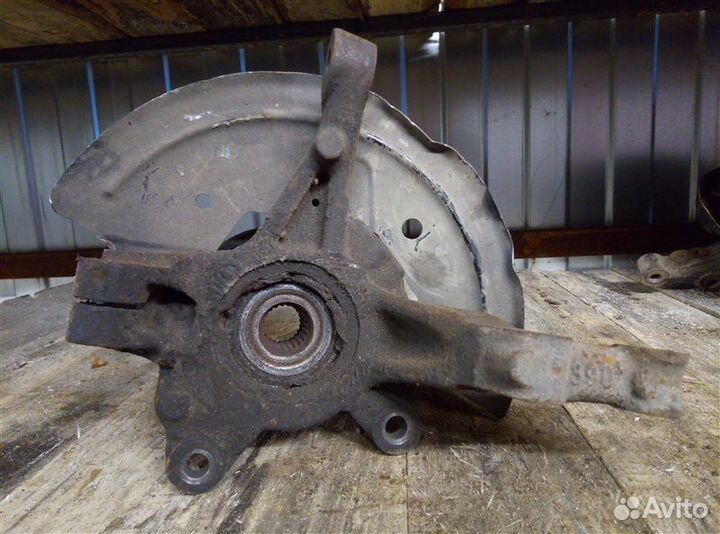 Кулак (цапфа) передний левый Renault Logan 2 2016