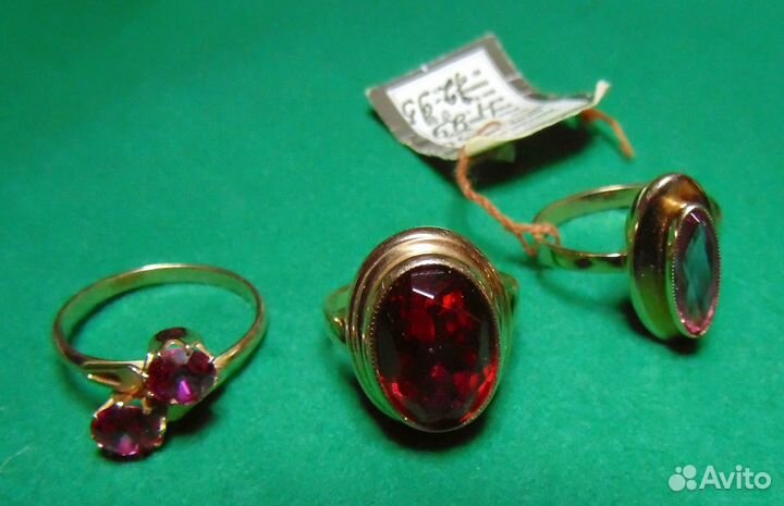 Золотое кольцо женское