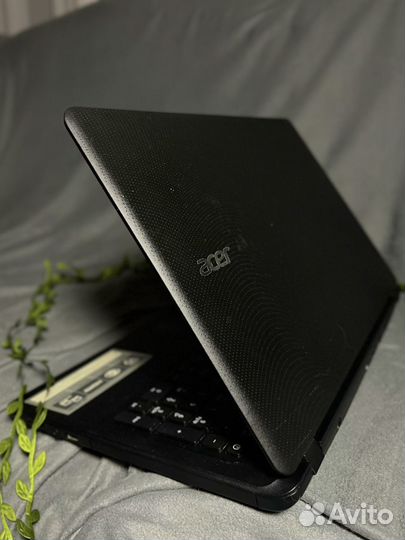 Ноутбук Acer Aspire ES1-532G