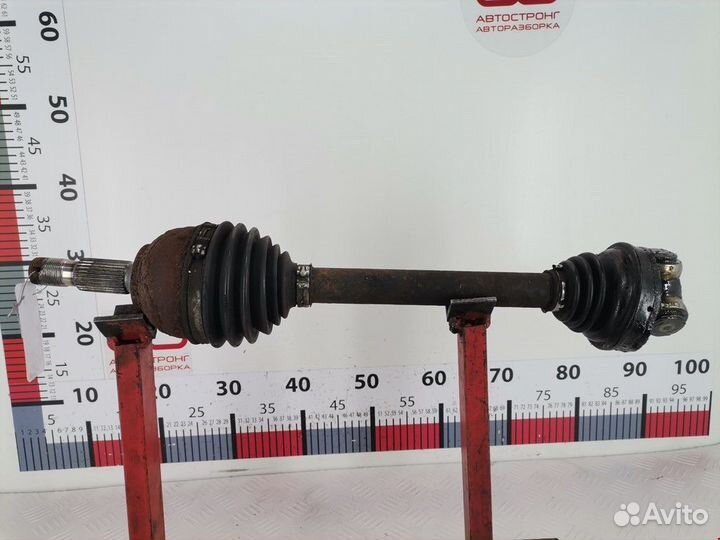 Полуось передняя правая (приводной вал, шрус)