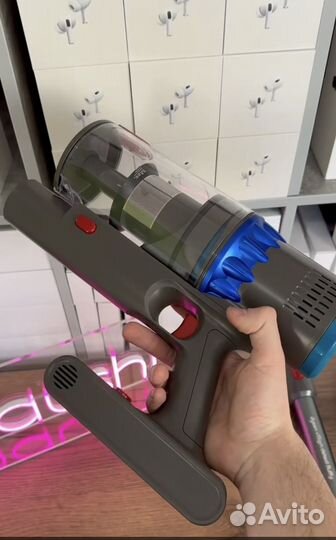 Пылесос Dyson v15s