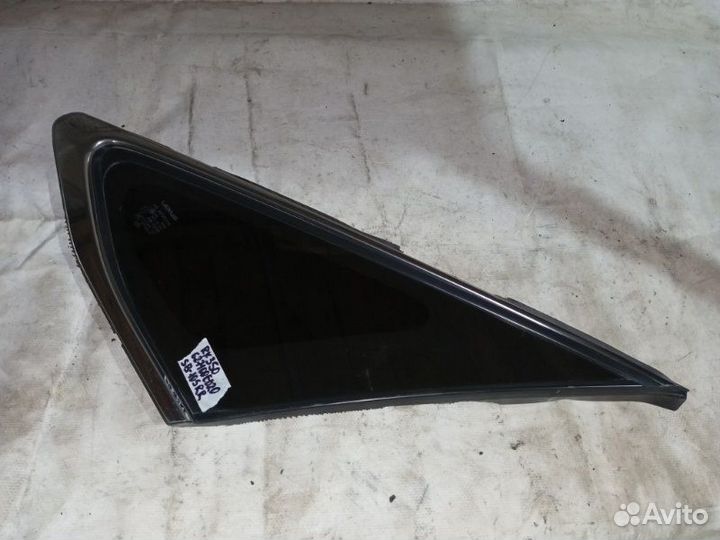 Стекло боковое заднее правое Lexus Rx 350