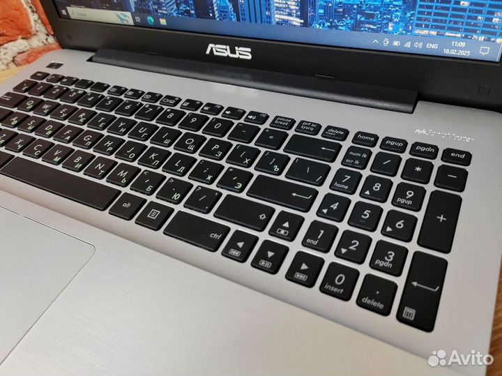 Игровой ноутбук Asus с i7 и 2 видеокартами Обмен