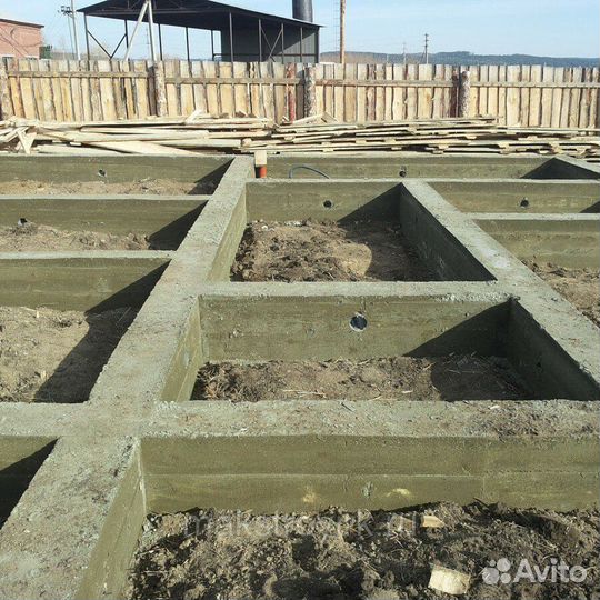 Бригада строителей