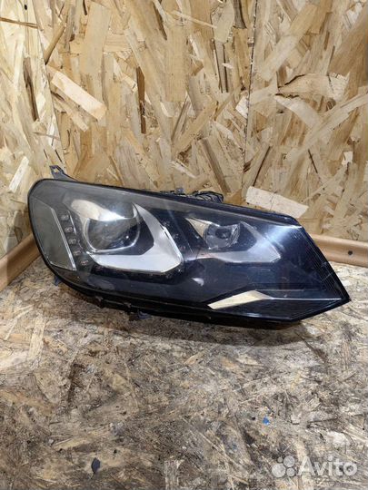 Фара Правая фольксваген туарег NF Ксенон в сборе