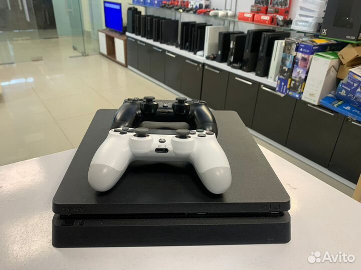Ps4 slim 1tb+2 геймпада оригинал