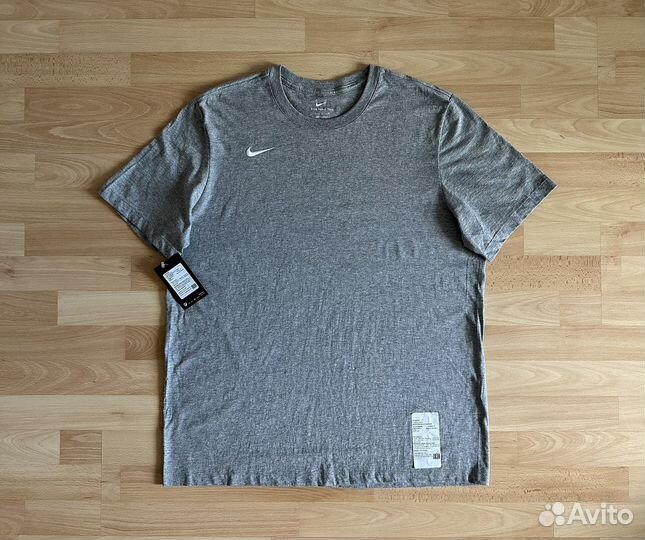 Футболка Nike Tee XL