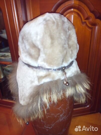 Продам шапку мутоновую для девочки (разм. 56)