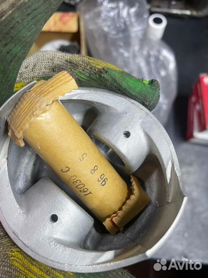 Поршни 1g-gze новые