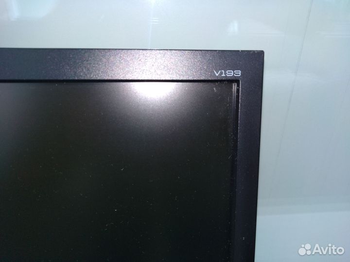 Монитор ЖК acer V193 DOb