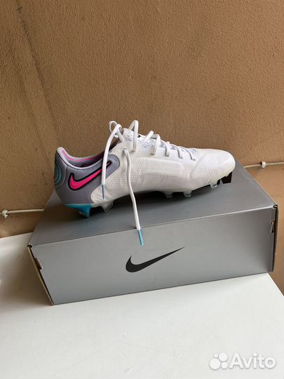 Бутсы nike tempo