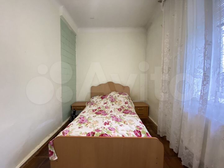 2-к. квартира, 42 м², 1/2 эт.