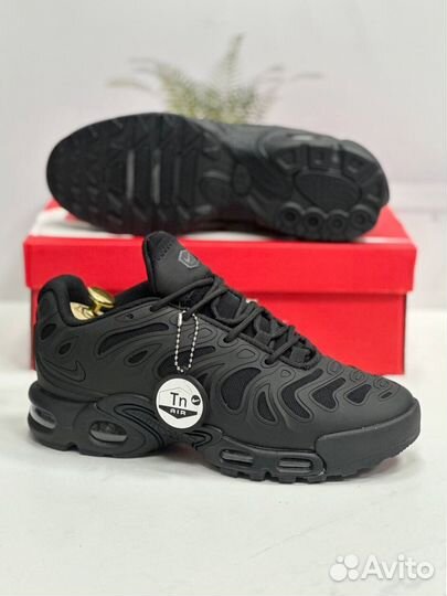 Кроссовки Nike Air Max Tn Plus