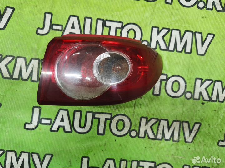 Фонарь задний Mazda Demio