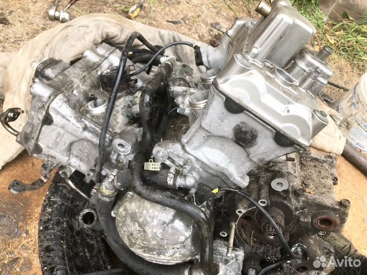 Honda VFR 800 2000 двигатель