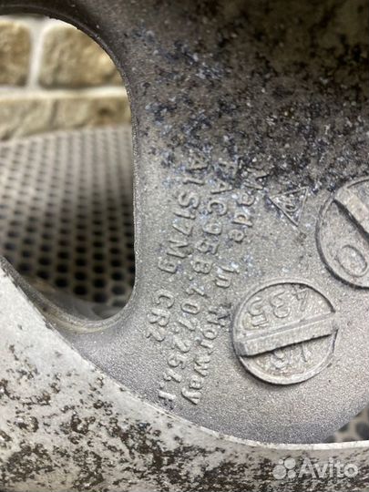 Цапфа/кулак поворотный передний правый Porsche Mac