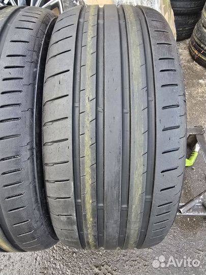 Bridgestone Potenza S007A 245/40 R19 98Y