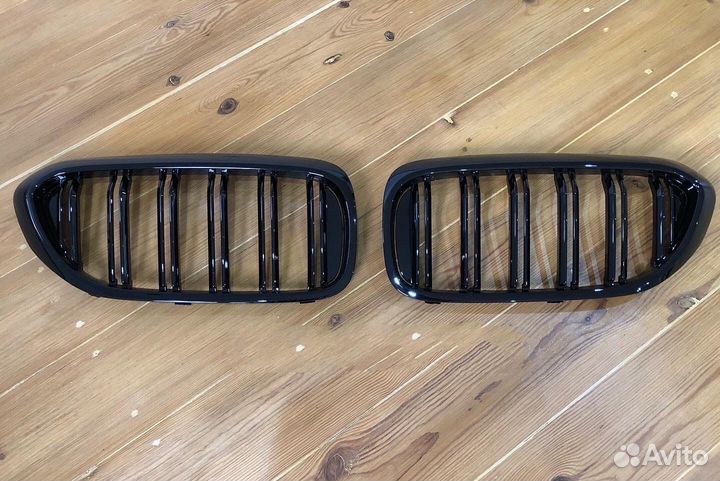 Решетка радиатора «ноздри» BMW 5 G30 M-стиль