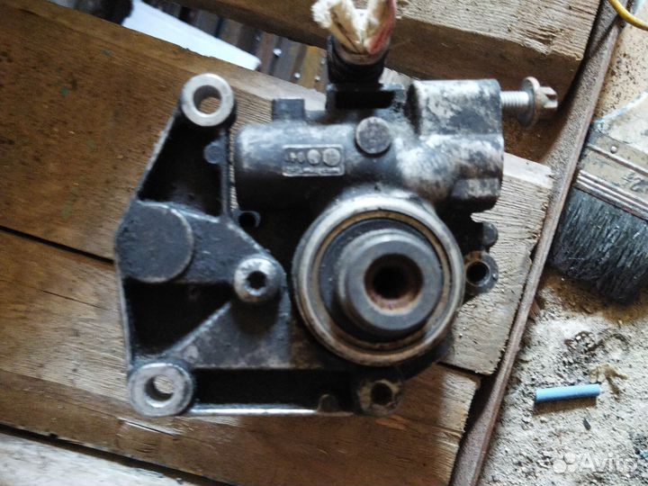 Насос гур w 204 m 272 Mercedes Benz