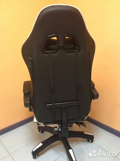 Кресло для игр. Игровое кресло с массажем