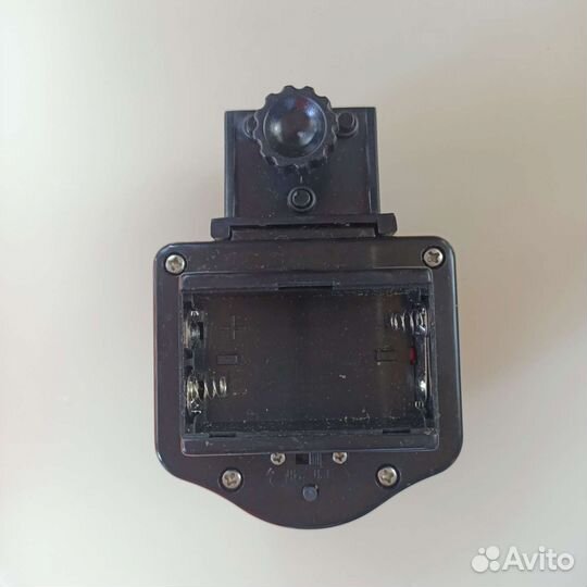 Автокормушка для рыб