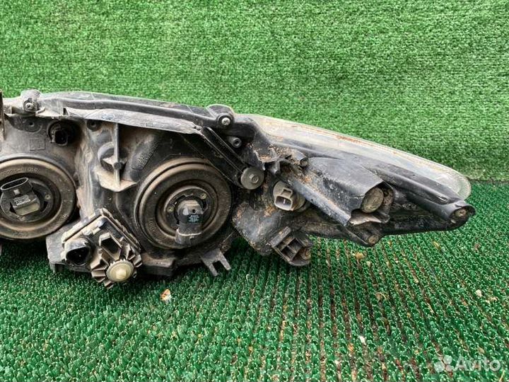 Фара передняя правая Toyota Corolla E140 1.6 1zrfe