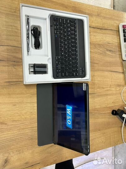 Топовый планшет с клавиатурой W&O