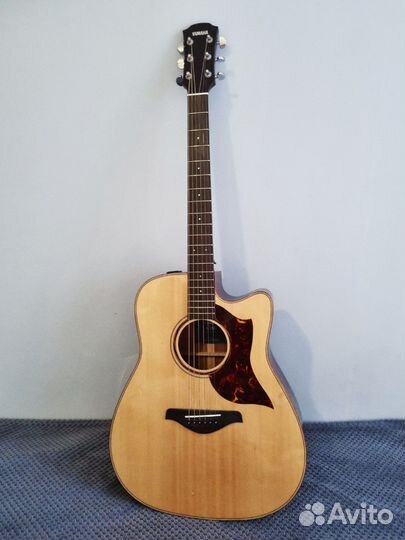 Акустическая электрогитара Yamaha A3M