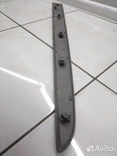 Молдинг двери задний левый Renault Scenic 2 1.5