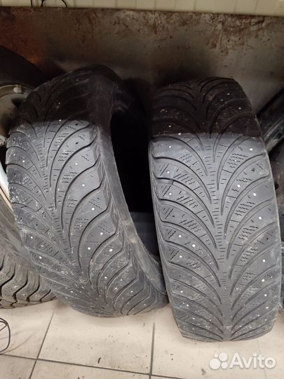 Sava Eskimo Stud 215/65 R16