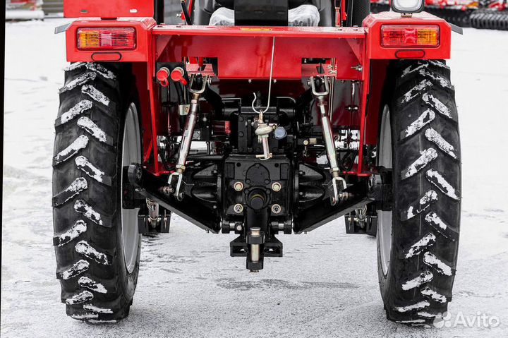 Минитрактор с навесным оборудованием