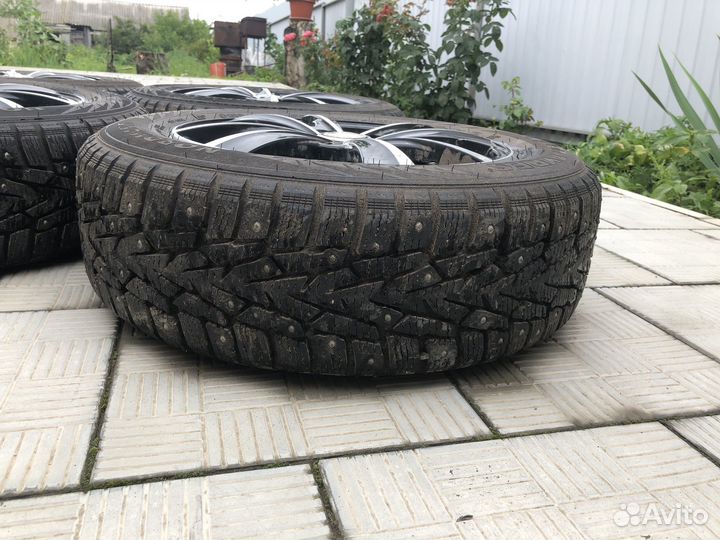 Комлект зимней резины на литых дисках